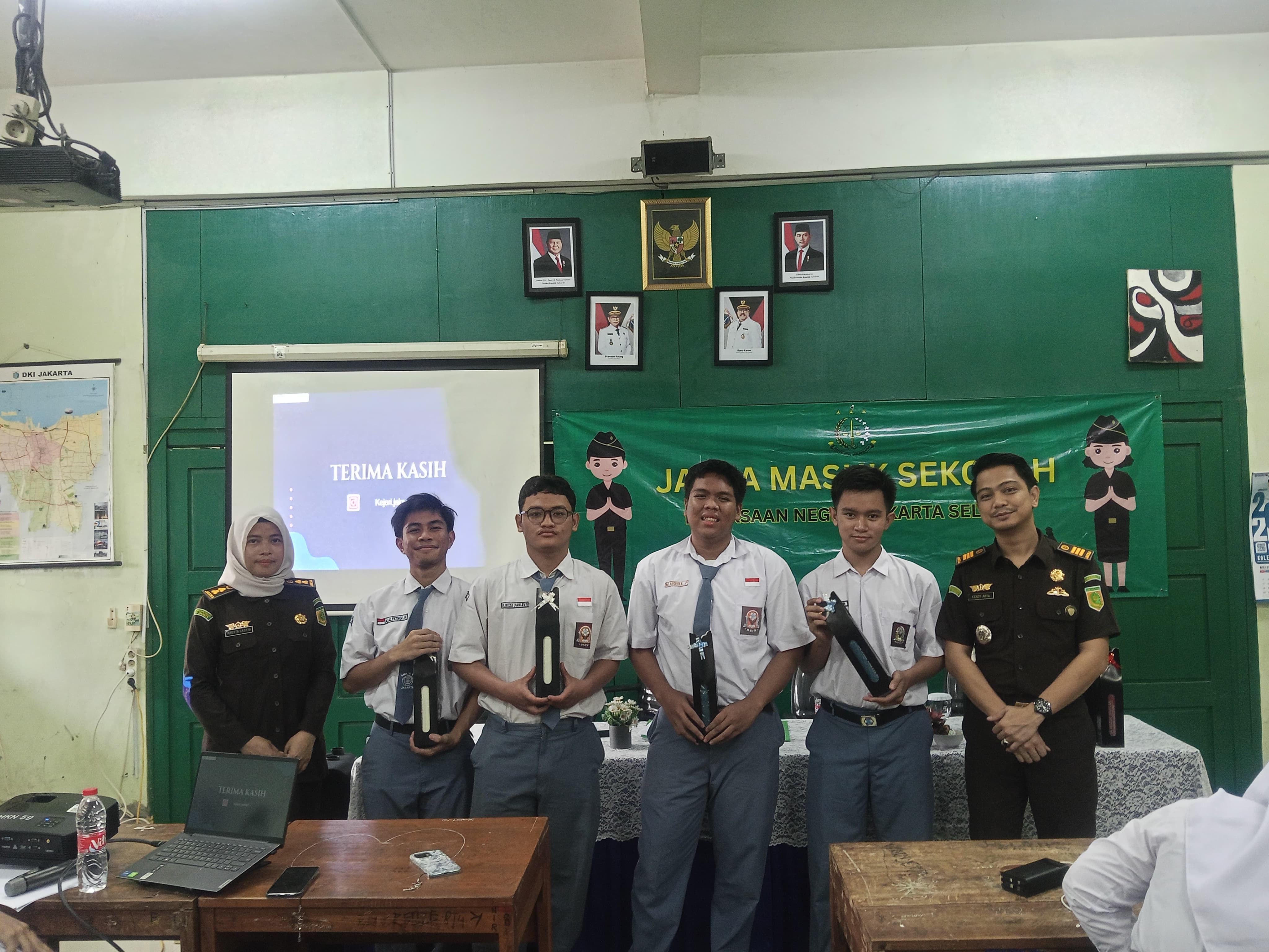 Gedung Sekolah SMK 3 NEGERI BANDUNG